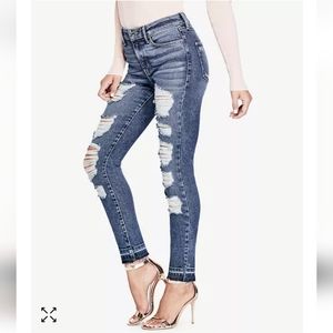 💙 GUESS 1981 Ripped Skinny Jeans 💙
